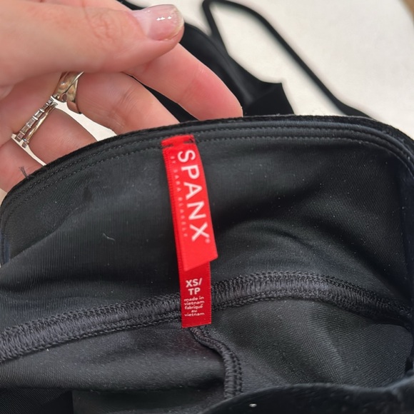 Spanx Velvet Leggings - Picture 5 of 8